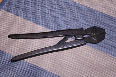 AMP 2261 Crimpzange Crimping Tool Amphenol Tyco