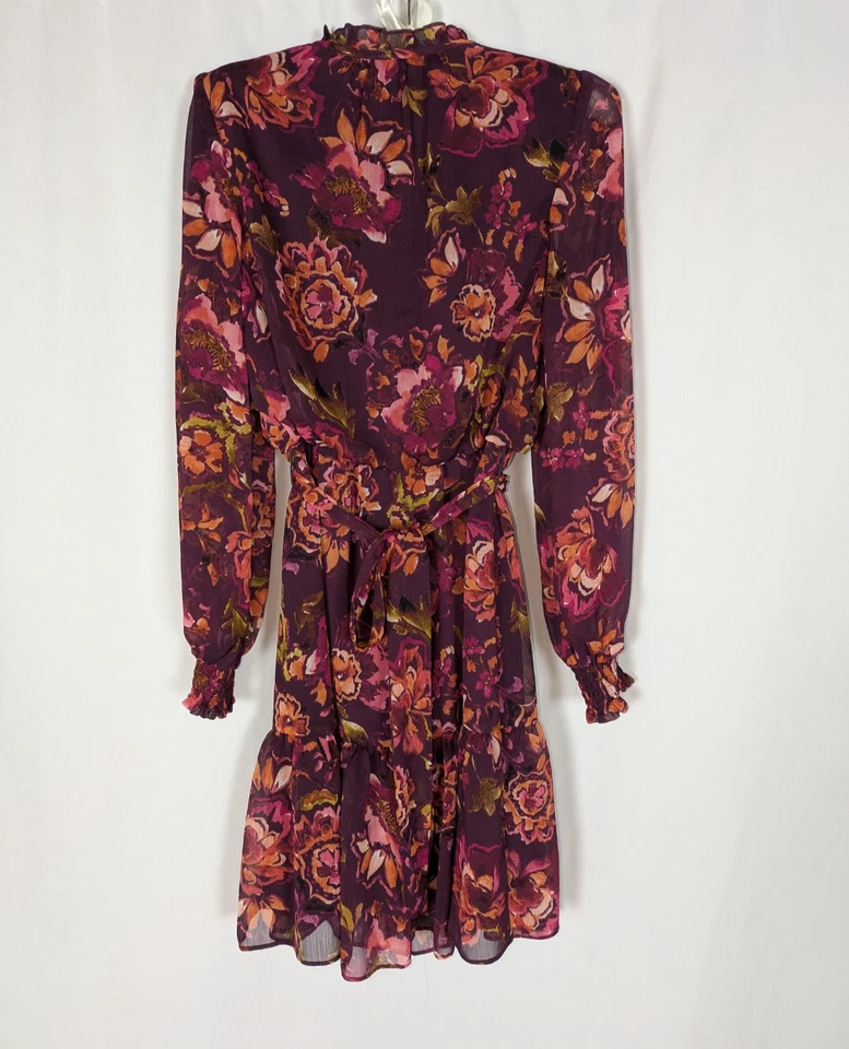 Vestido Vince Camuto 2 Para Mujer Púrpura Floral Chifón Calce y Acampanado Corbata Cinturón Botones Foto 4 de 4