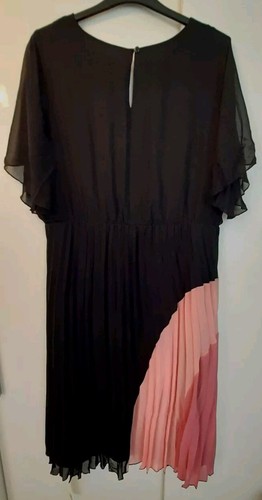 New Together Ladies Black/Pink Mix Lined Pleated Long Dress Size 22 - Picture 3 of 4