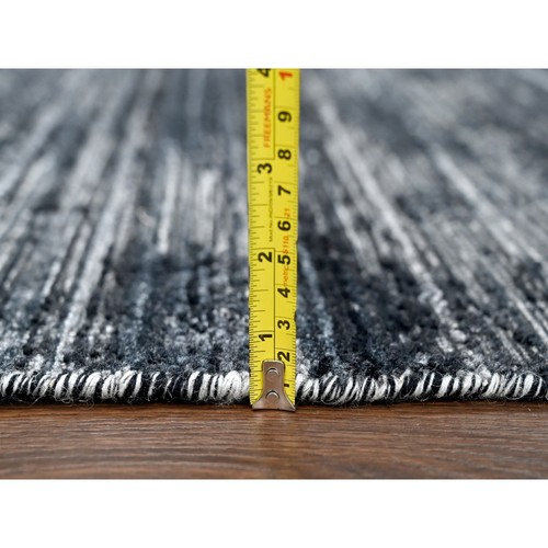 8'3"x10' Black with Ivory, Modern Design Hand Loomed Wool and Silk Rug R10268 - Picture 10 of 11