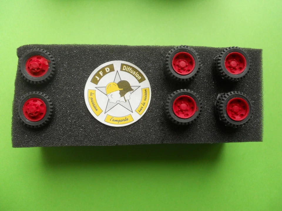 Veicolo Pompieri 1/50 Solido Camion GMC Kit Ruote Realistico Cerchi & Pneumatici - Immagine 3 di 4