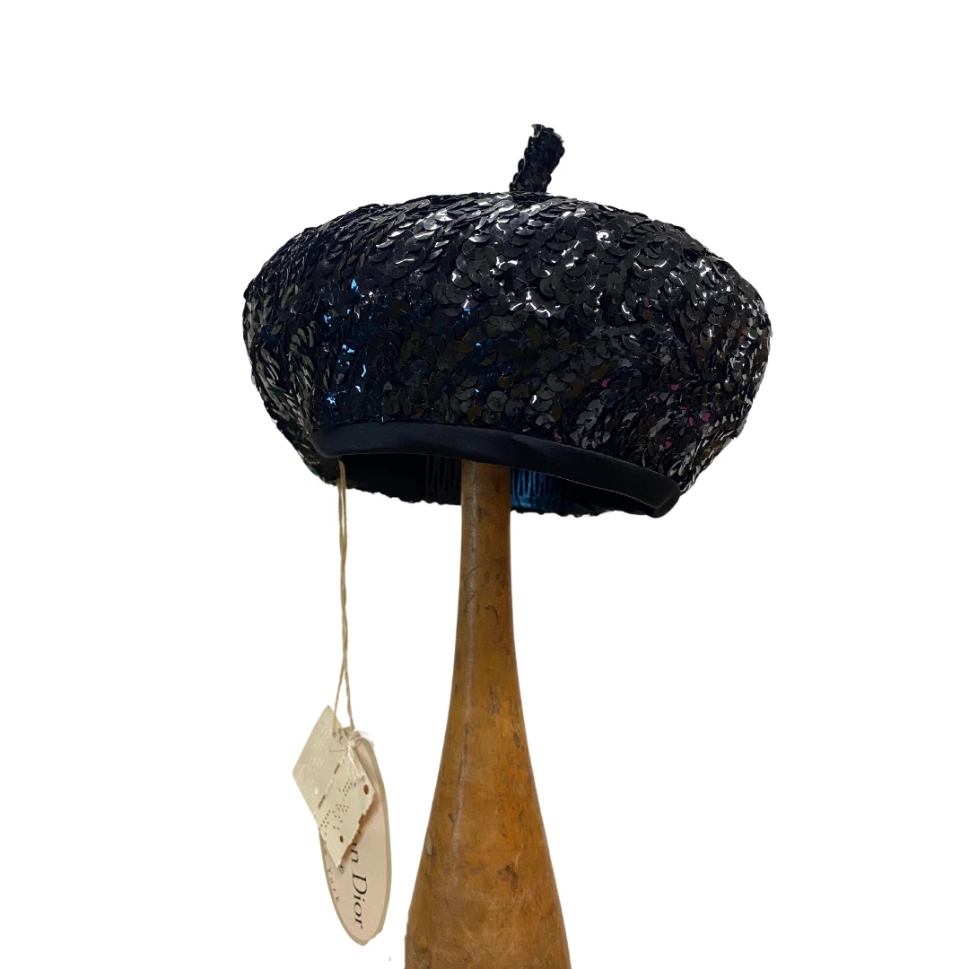 Chapeau fascinant vintage années 60 1960 Christian Dior jamais porté étiquette encore attachée paillettes