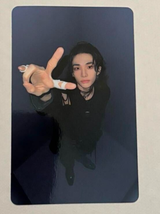 Hyunjin Stray Kids GIANT B ver. Photocard PC Photo card Straykids