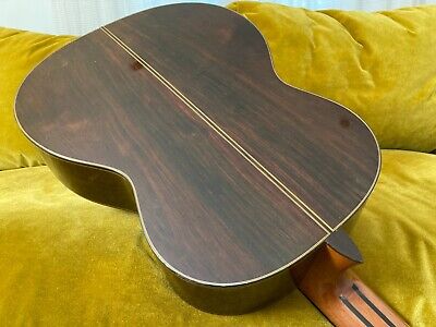 Masaru Kohno No. 30 classical guitar – 1980 – 650mm, solid Masaru Kohno No. 30 classical guitar – 1980 – 650mm, solid
