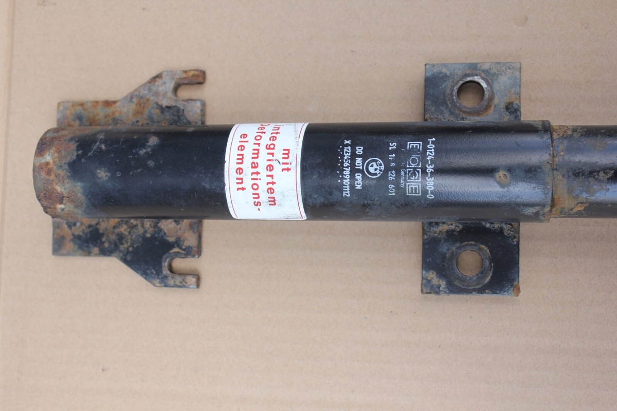 GENUINE ORIGINAL BMW E34 SEDAN TOURING SHOCK ABSORBER FRON BUMPER 