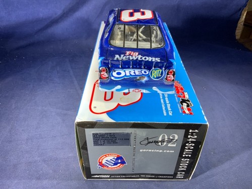 R5-90 DALE EARNHARDT JR #3 OREO / RITZ 2002 CHEVY MONTE CARLO - Picture 4 of 6