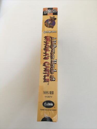 Scooby-Doo - A Halloween Hassle at Draculas Castle (VHS, 1997) - Picture 3 of 6