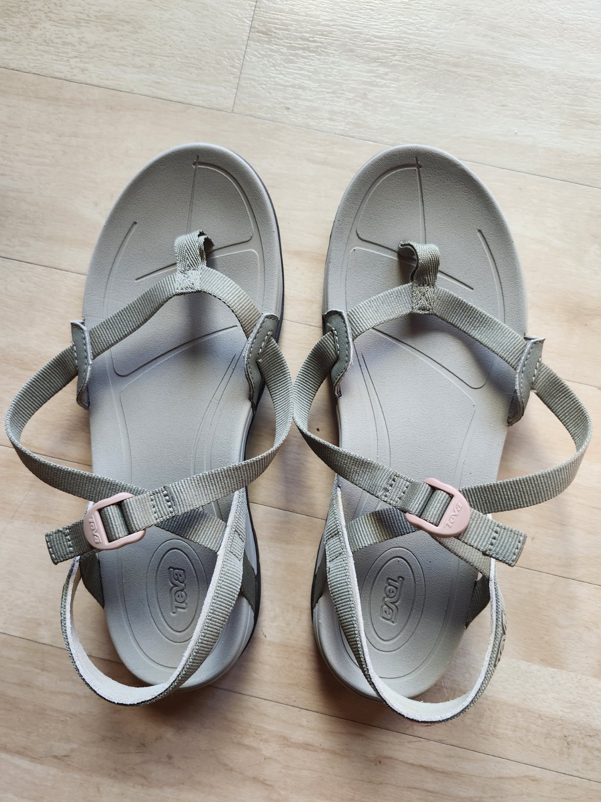 Teva Sandals Womens Size 9