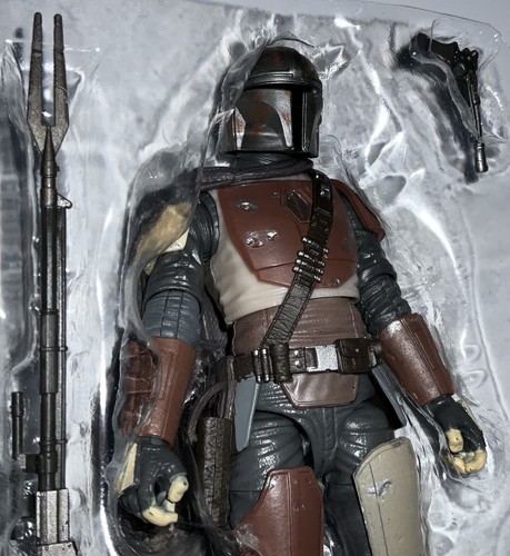 Star Wars Black Series THE MANDALORIAN 6" Figure #94 MANDO 2019 First Season - Picture 4 of 10