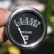 Stewart Warner Vintage - Big Large Logo - 50 Lbs Sweep Oil Pressure Gauge Stewart Warner Vintage - Big Large Logo - 50 Lbs Sweep Oil Pressure Gauge