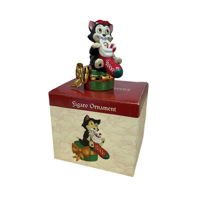ミニー＆フィガロ　クリスマスオーナメント 2006 Disney Christmas Through The Years Collection Figaro Ornament
