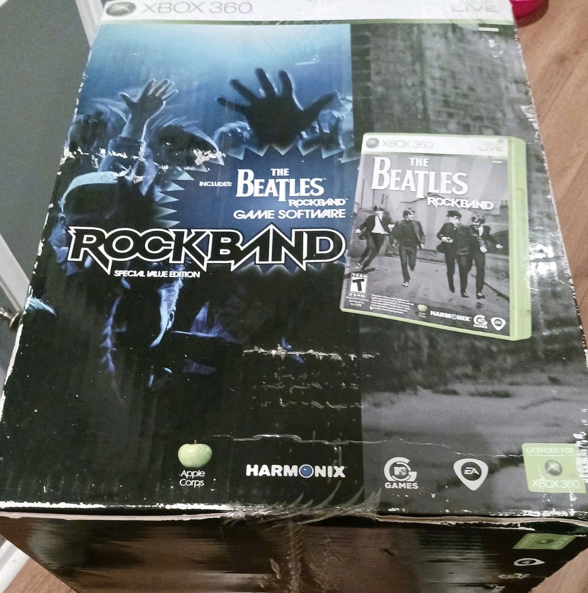 The Beatles: Rock Band -- Special Value Edition (Microsoft Xbox