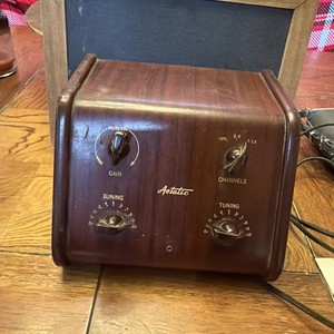 Vintage Astatic Model AT-1 TV Television Signal Booster 