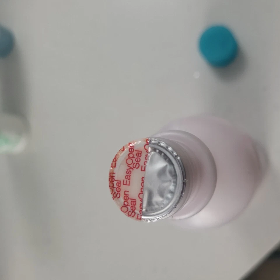 New Sealed Avon Naturals Raspberry Lotion & Sea Shower Gel Set Vintage NOS - Image 2 of 3