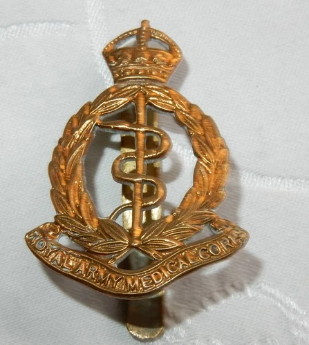 WW2 ERA RAMC ROYAL ARMY MEDICAL CORPS BRITISH MILITARY BRASS CAP BADGE K/C