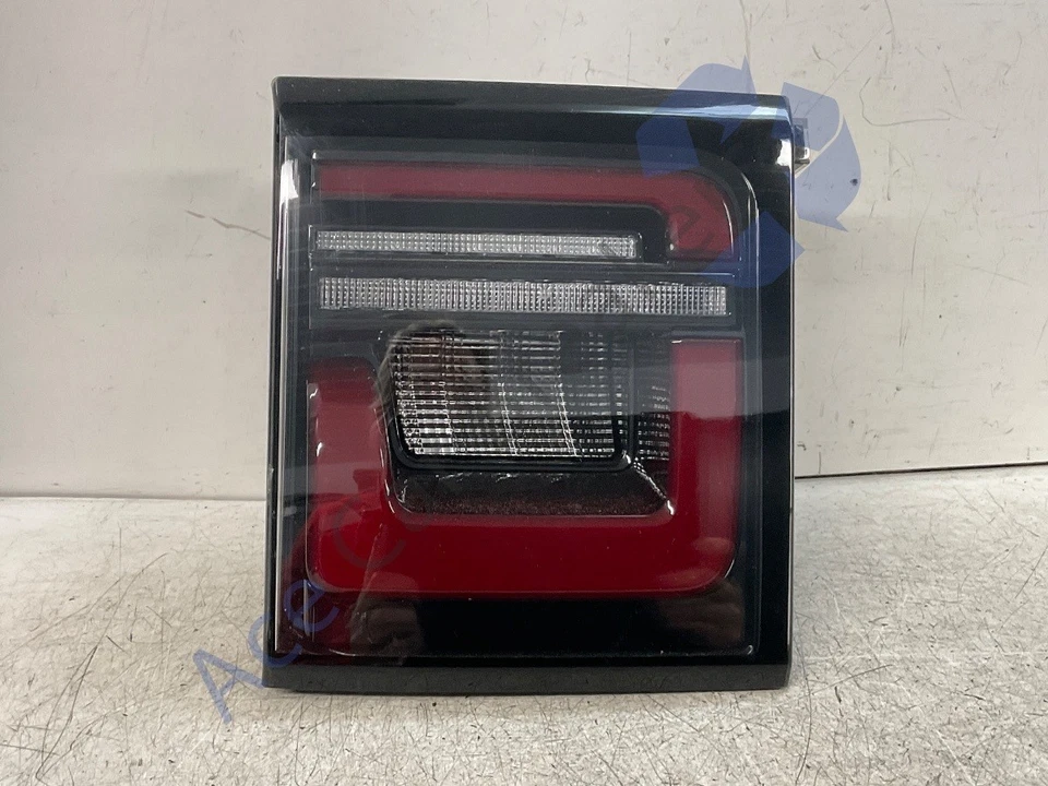 Левый внутренний задний фонарь Land Rover Discovery Sport Mk2 L550 19-24 LK72-13A421-AH - Изображение 3 из 4