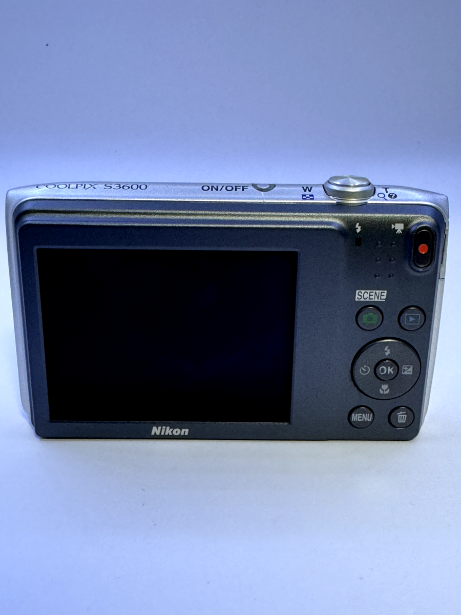 Nikon COOLPIX S3600 Wide 8x Zoom Silver Digital Camera Japan Nikon COOLPIX S3600 Wide 8x Zoom Silver Digital Camera Japan