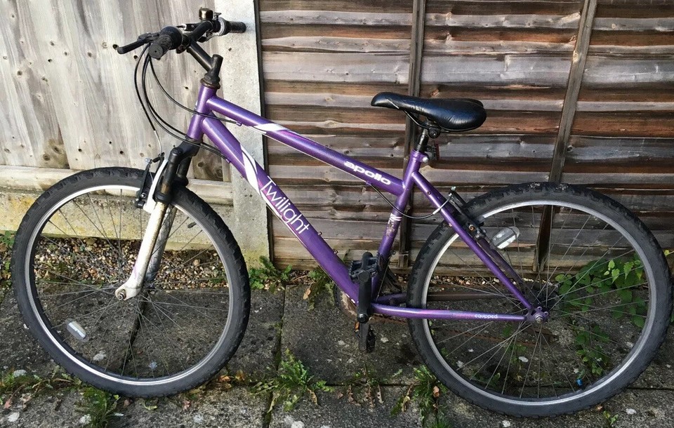 Bicycle WOMENS Ladies GIRLS Halford 17” Apollo TWILIGHT Mountain Bike