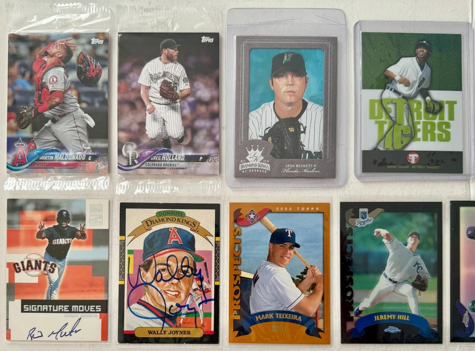 Topps Baseball Cards Mixed Lot of 16 Rookie, Refractor, Serial#, Auto, Game Used - Image 2 of 4