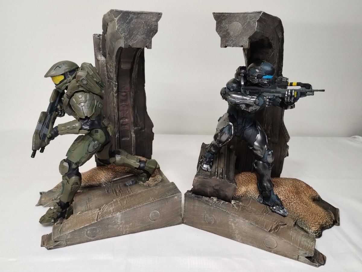 (未使用･未開封品)　Halo 5: Guardians - XboxOne kmdlckf Complete BOXED Halo 5 Guardians Limited Collector's Edition