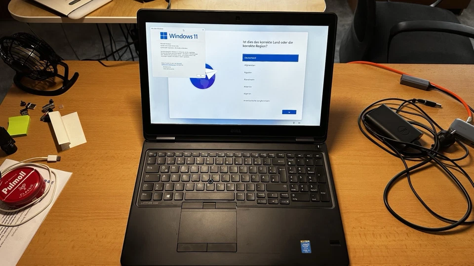 Dell Latitude E5550 Docking 15,6 Zoll i5-5300U 12GB 480 GB SSD Windows 11 Entpr - Bild 3 von 4