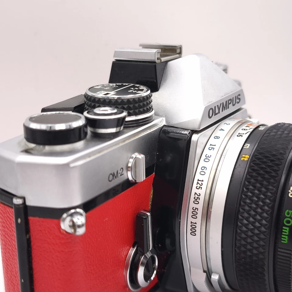 Olympus OM-2 35mm SLR Film Camera 50mm lens Red Real Leather WORKING - Image 3 of 4