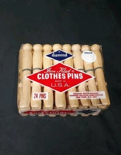 NOS Vintage Diamond Wooden Round Laundry Clothespins Clothes Pins USA 24 Pack