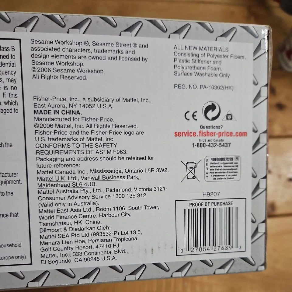 Muñeca Tickle Me Elmo X-treme 2006 Fisher Price caja abierta Foto 3 de 4