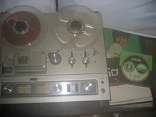 Roberts reel-to-reel tape deck, vacuum tube pre-amp, vintage, working