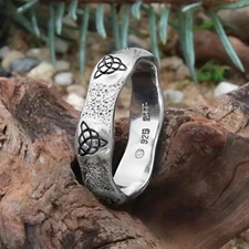 Triquetra Ring - Sterling Silver Celtic Knot Irish Knotwork Wedding Band Jewelry