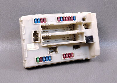 2010-2012 Infiniti G37 G25 VQ37VHR iPDM Fuse Box Unit