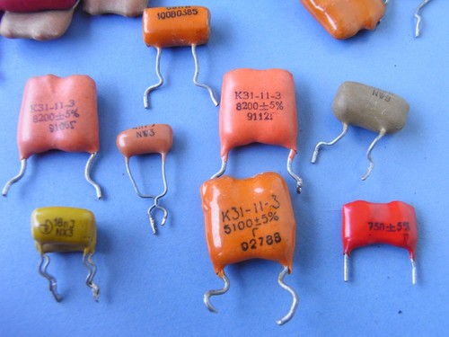 Alte Russische UDSSR CCCP Tantal Kondensatoren Konvolut Edelmetall Schrott 200g - 第 2/3 張圖片