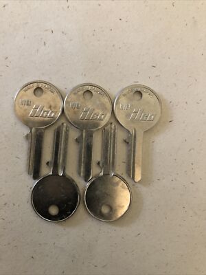 HV61 uncut key blanks. One Key ForMantra/Renault/Ronis/Simca/Talbot