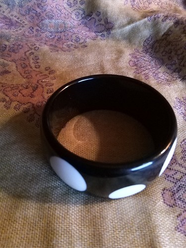 Polkadot Bangle Bracelet Lucite? Black & White 8 1/4In. - Bild 4 von 6