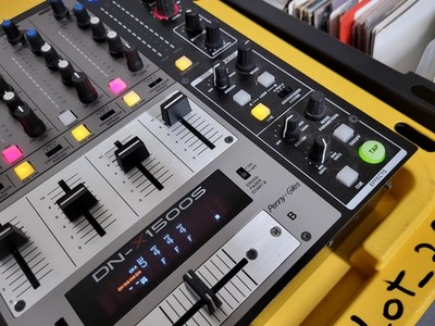 Near Mint Denon DJ DN-X1500 Professional 4 Channel DJ Mixer DN-X1500S