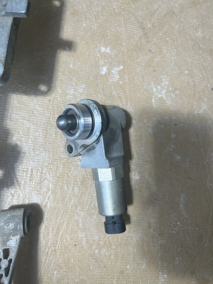 2015 Camaro Tr6060 reverse lockout solenoids  - Image 3 of 4