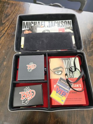 Michael Jackson Bad 25 Deluxe Collectors Edition Case 3 CD 1 DVD 7