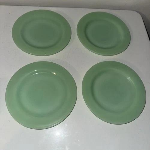 Set of 4 Fire King Jadeite Restaurant Ware 6.75" Bread & Butter Plates