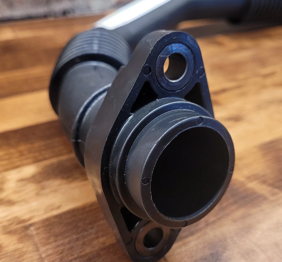 Kit de tubo y junta tórica de llenado de aceite OEM VOLVO D13 20883068 21780376 Foto 4 de 4