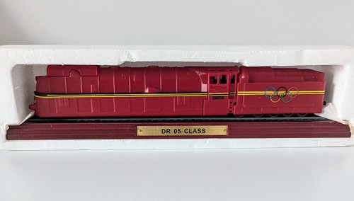 Atlas Editions 26cm Long Locomotive 904021 - DR 05 Class 05001 - Picture 2 of 8
