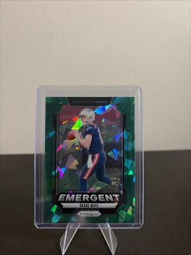 Panini Prizm 2024 Emergent Drake Maye Green Cracked Ice Patriots Football #4
