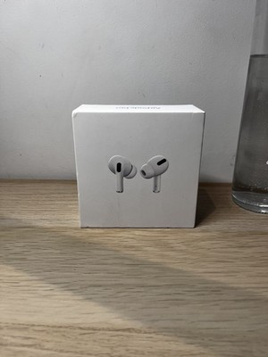 Apple AirPods Pro 1. Gen Ladecase Weiß Ohrhörer Kabellos [siehe Beschreibung]