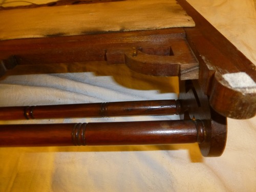Antique Original Victorian Ornate Carved Wood Tapestry Glass Double Towel Rack - Bild 18 von 24