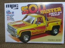 MPC 972 Sod Buster 1981 Chevy 4x4 Stepside Pickup Truck 1/25 KIT FS