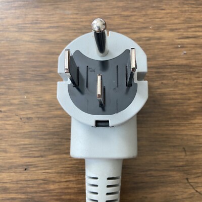 Nissan Leaf Ariya 240v EV Charger level 2 30 Amps fast home