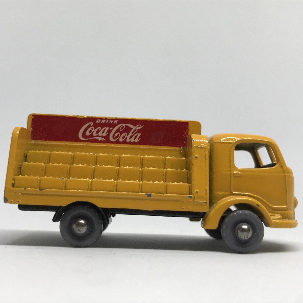 1980 No.30 LESNEY MATCHBOX 石油タンカー イギリス製 1980 No.30 LESNEY MATCHBOX 石油タンカー イギリス製