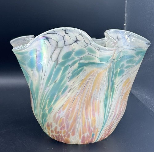 VTG Handkerchief Vase Bowl Connie Christopher Rainbow Iridescent Art Glass 5.25” - Picture 8 of 13