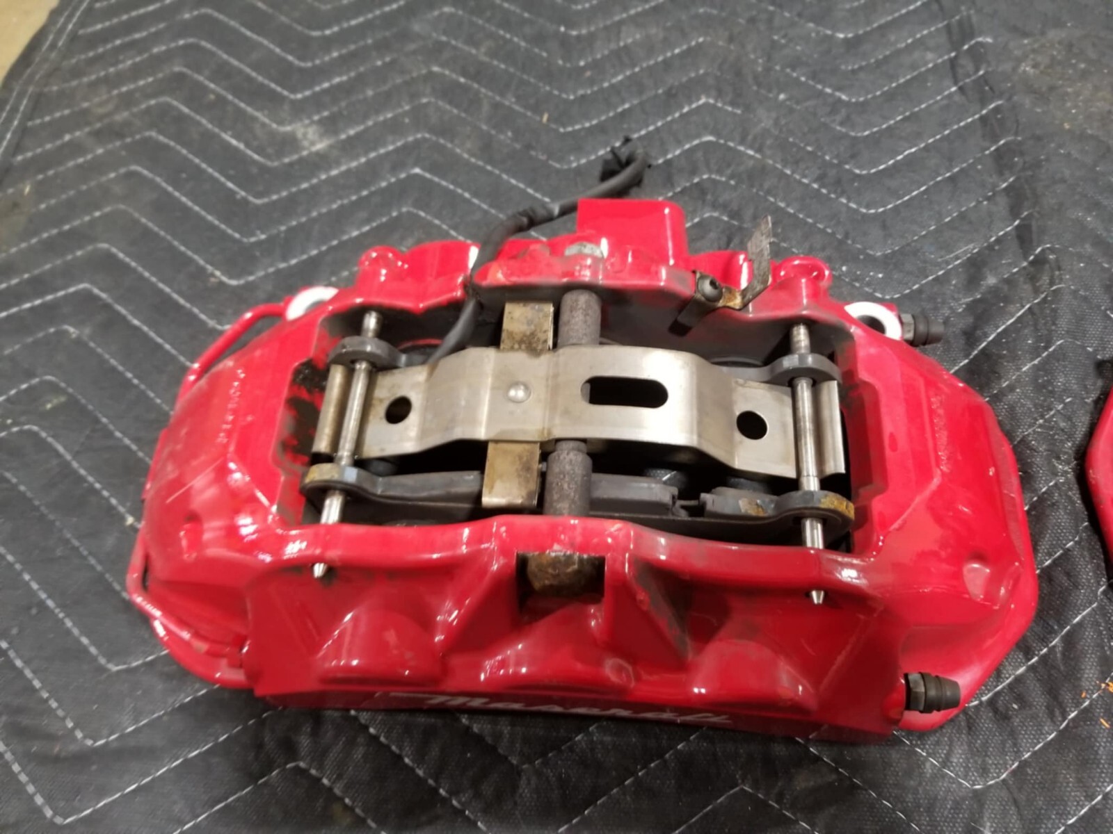 14-21 Maserati Ghibli Quatt Front Brembo Brake Caliper Shoe Carrier Set Oem #85