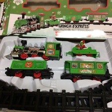 Disney Dr Seuss The Grinch 65th Anniversary Holiday Express Play Train Open Box 