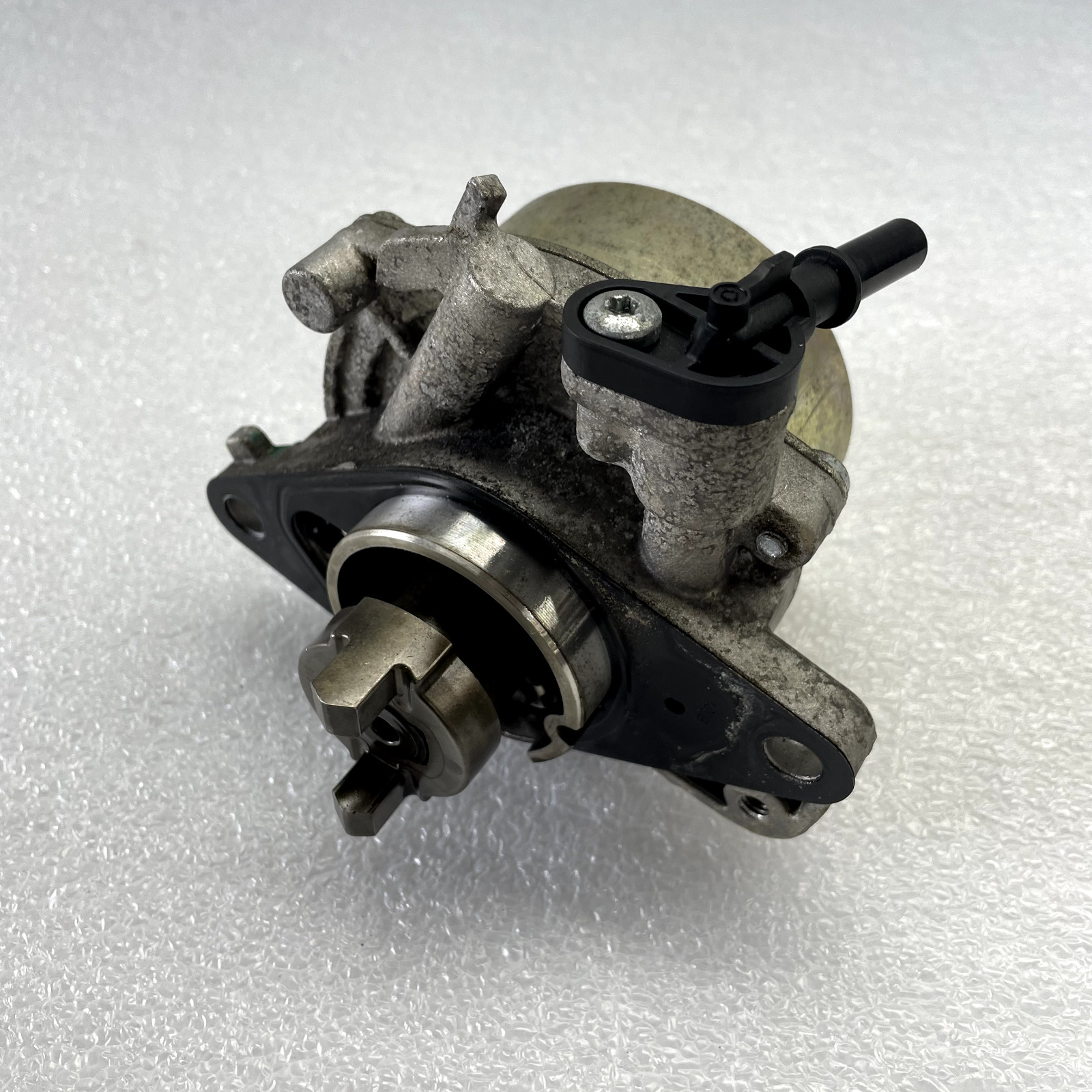 Ferrari 488 GTB Spider PRESSURE REDUCER   303259 OEM used